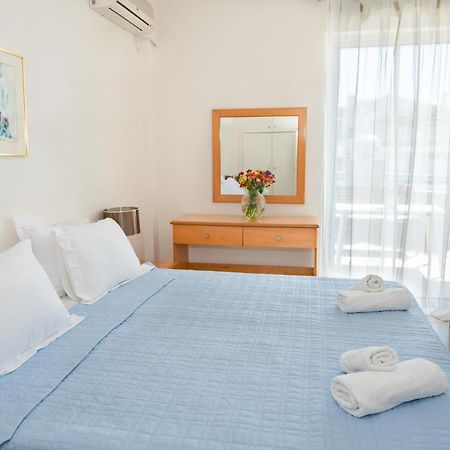 Hotel Arethousa Лутра Едипсу Екстериор снимка