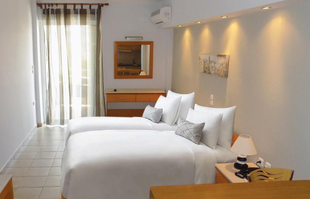 Hotel Arethousa Лутра Едипсу Екстериор снимка