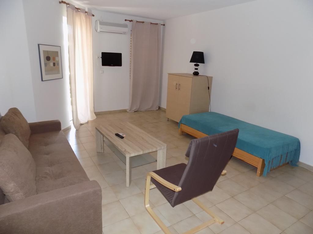 Hotel Arethousa Лутра Едипсу Стая снимка